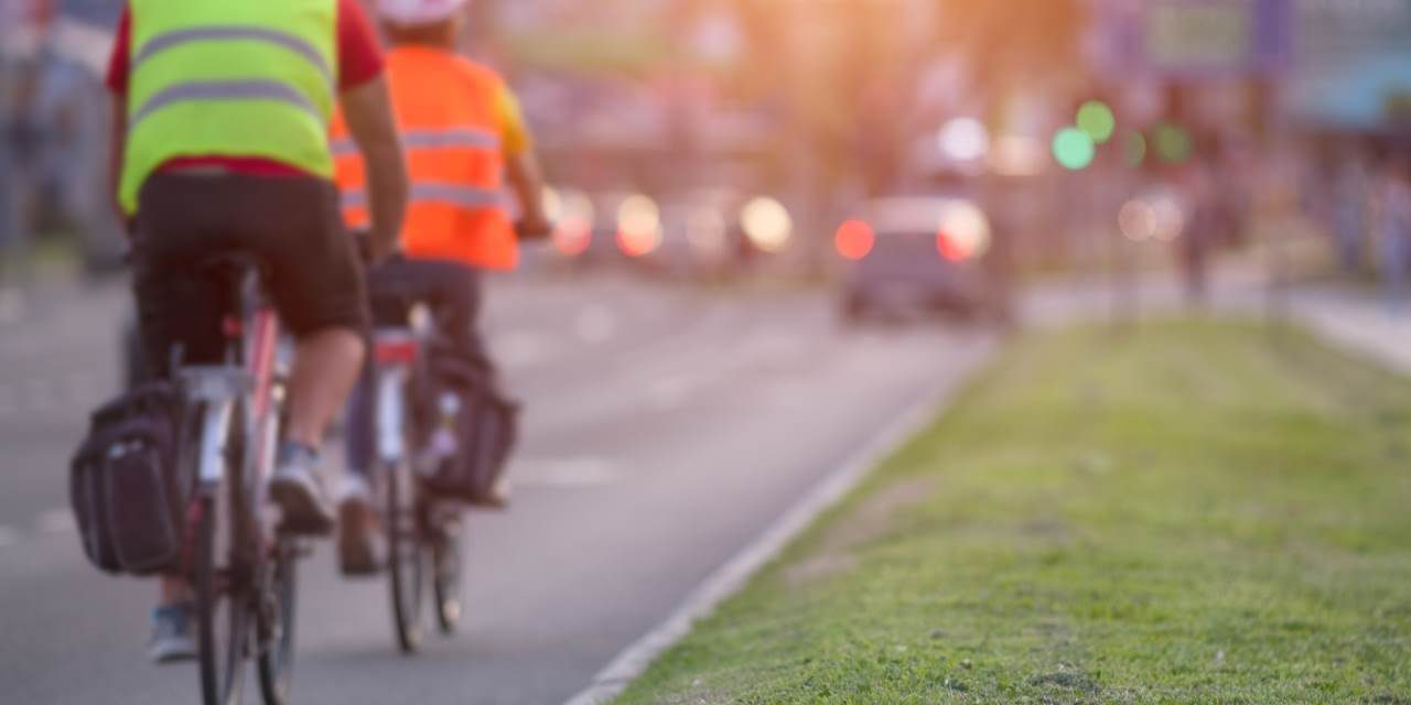Mit Warnweste Fahrrad fahren sorgt für Sicherheit – oder nicht?